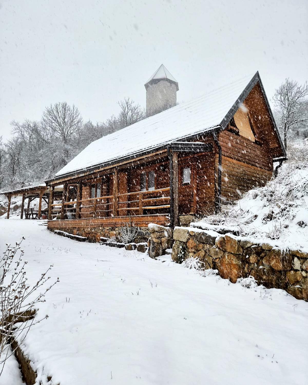 Koliba 30Svibnja Vila Perusic Exterior foto